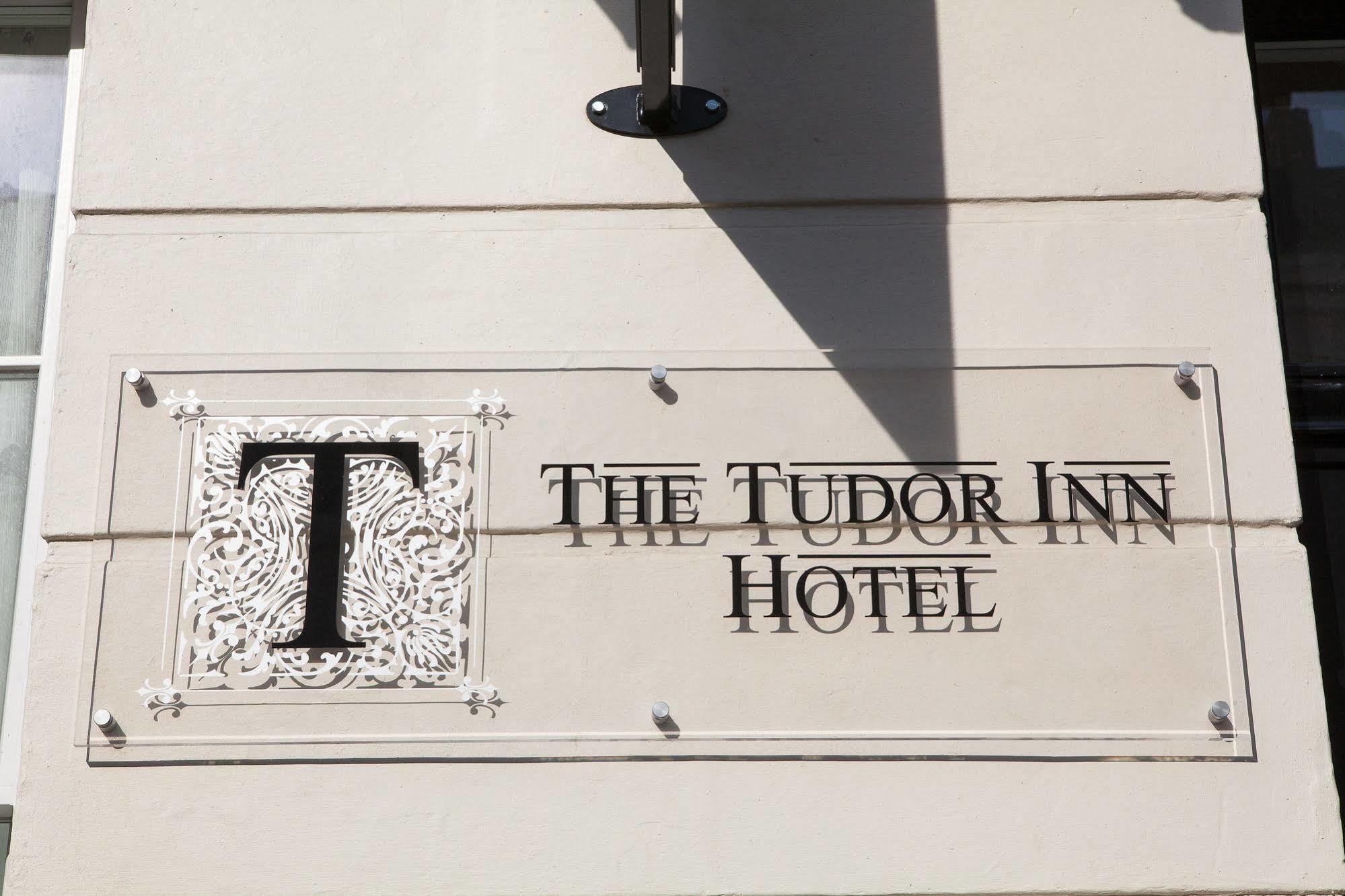 The Tudor Hotel Londen